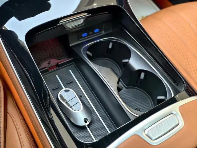 Mercedes-Benz S-Class — Фото автомобиля 20