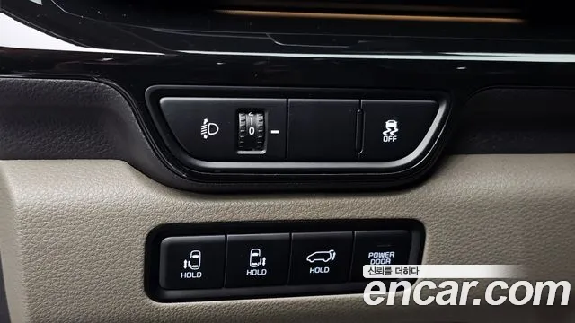 Kia Carnival 4th Gen — Фото автомобиля 28