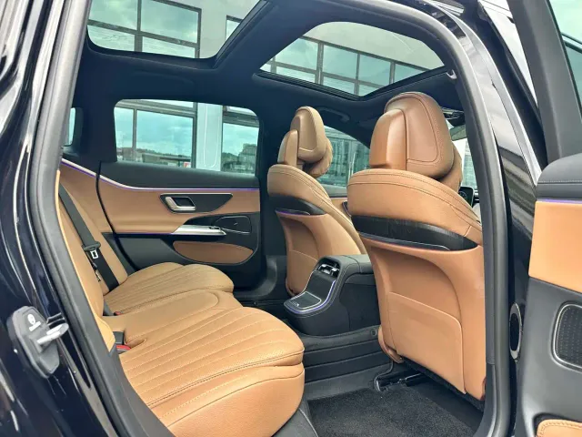 Mercedes-Benz E-Class — Фото автомобиля 7
