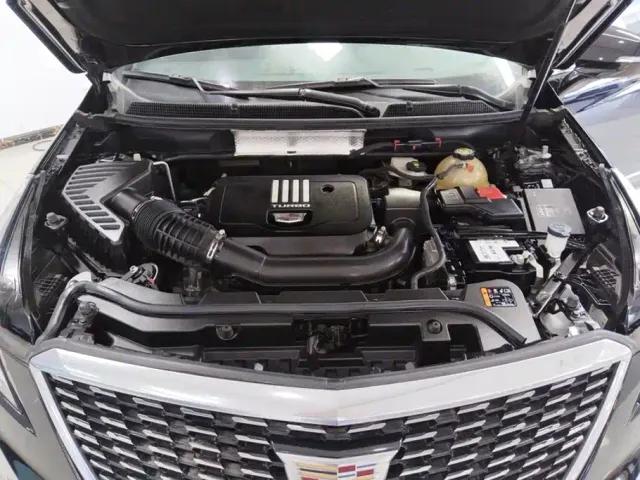 Cadillac XT5 — Фото автомобиля 10