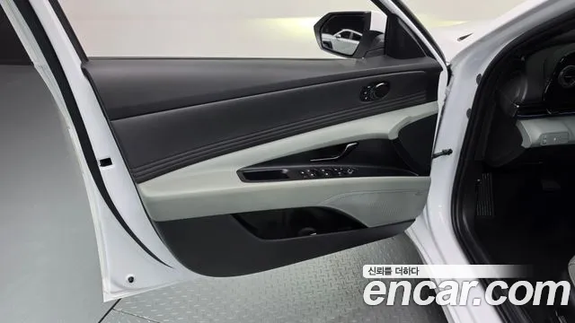 Hyundai AVANTE Новый Avante (CN7) — Фото автомобиля 23