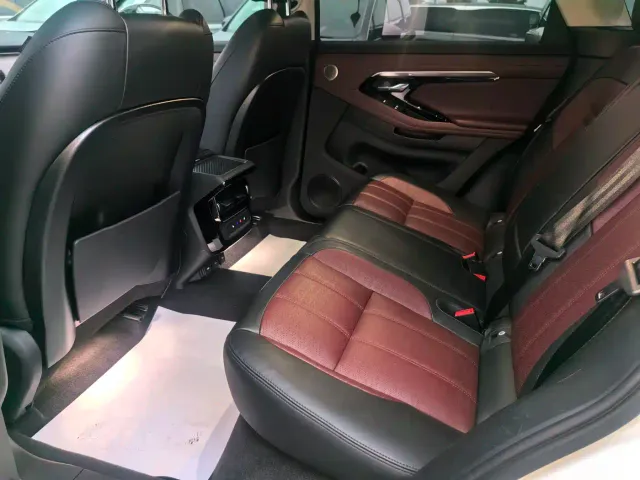 Land Rover Range Rover Evoque — Фото автомобиля 11