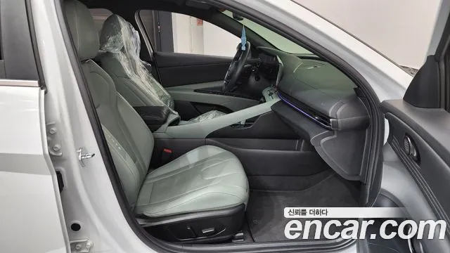 Hyundai AVANTE Новый Avante (CN7) — Фото автомобиля 24