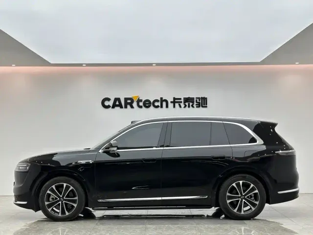 Aito M7 — Фото автомобиля 2