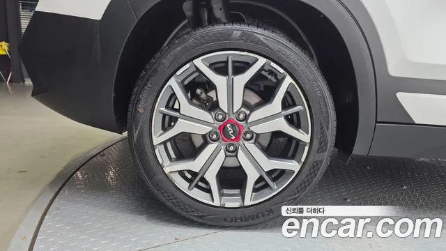 Kia Seltos Seltos Бензин 1.6 турбо 2WD — Фото автомобиля 5
