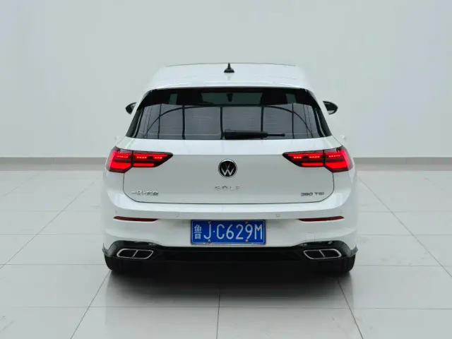 Volkswagen Golf — Фото автомобиля 4