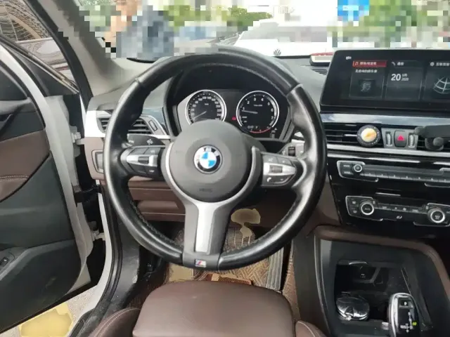 BMW BMW X1 2022 sDrive25Li Leading — Фото автомобиля 6