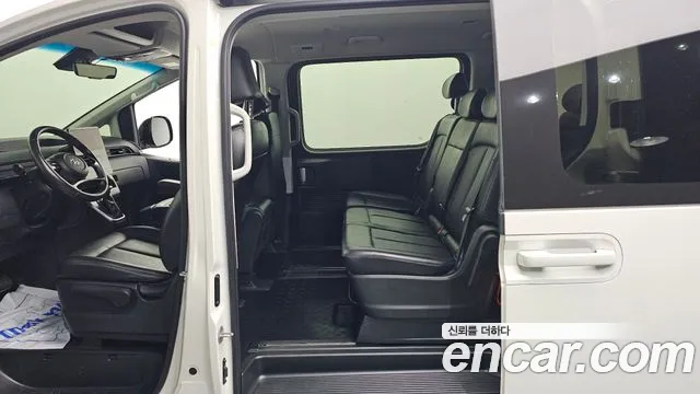 Hyundai Staria Staria Tourer 11 мест — Фото автомобиля 12