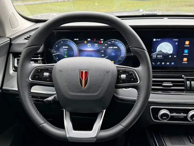 Hongqi HS5 — Фото автомобиля 14