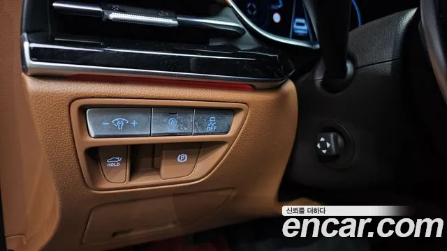 Genesis G80 Бензин 2.5 турбо AWD — Фото автомобиля 18