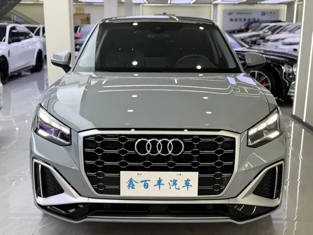 Audi Q2L — Фото автомобиля 2