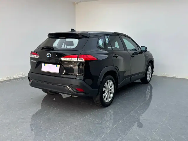 Toyota Frontlander — Фото автомобиля 13