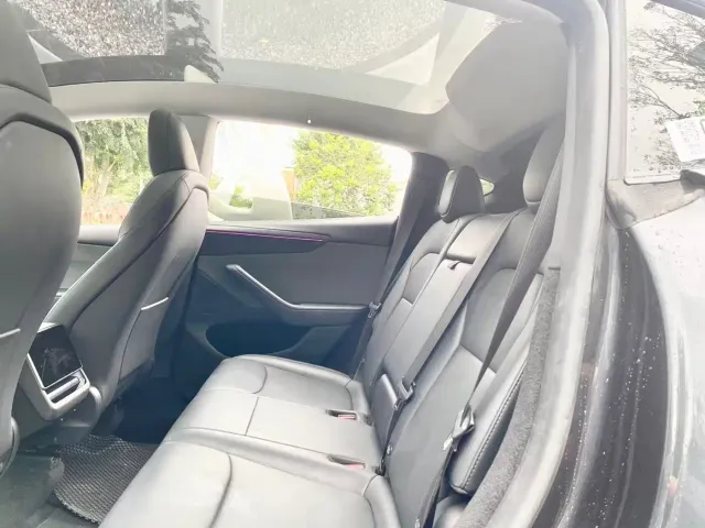 Tesla Model Y — Фото автомобиля 5