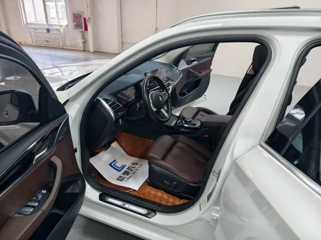 BMW X3 — Фото автомобиля 15