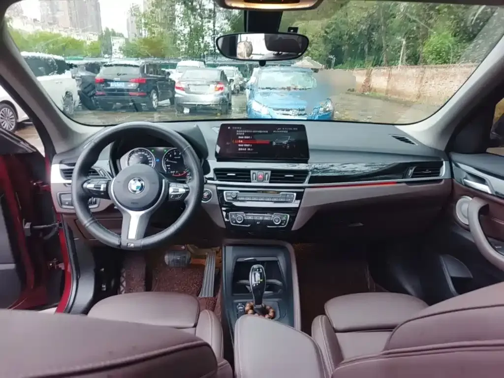 BMW BMW X1 2021 Facelift sDrive25Li Leading — Фото автомобиля 9