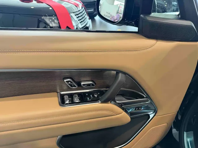 Land Rover Range Rover — Фото автомобиля 5