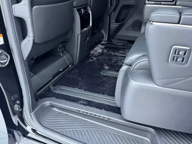 Toyota Alphard — Фото автомобиля 9
