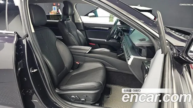 Hyundai Grandeur GN7 — Фото автомобиля 16