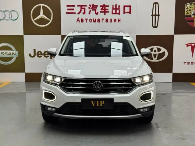 Volkswagen T-Roc — Фото автомобиля 2