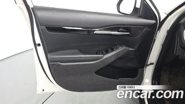 Kia Seltos Seltos Бензин 1.6 турбо 2WD — Фото автомобиля 24