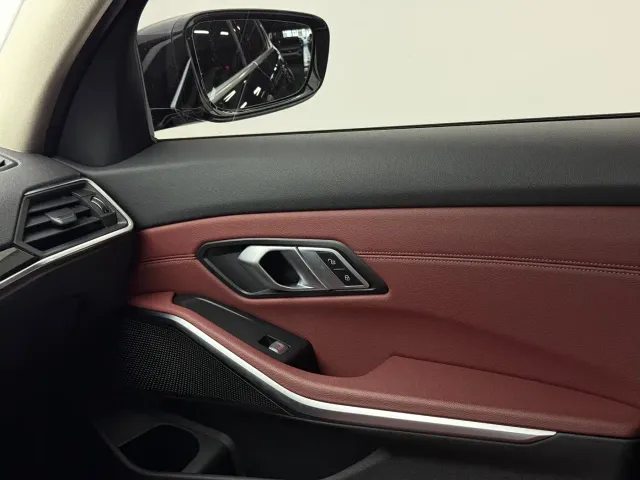 BMW 3 Series — Фото автомобиля 10
