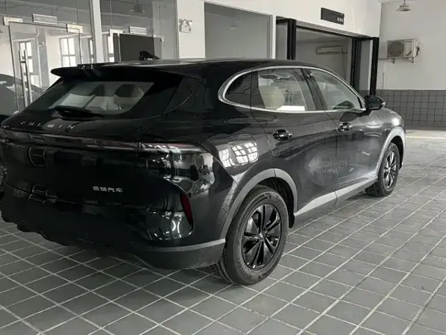 Chery Fengyun T7 — Фото автомобиля 2
