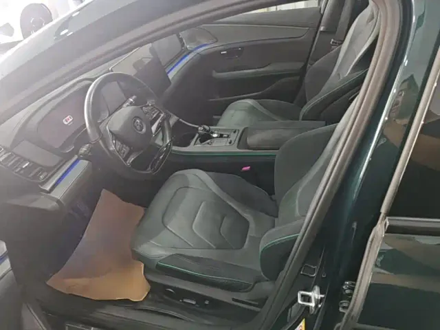 BYD Han — Фото автомобиля 14