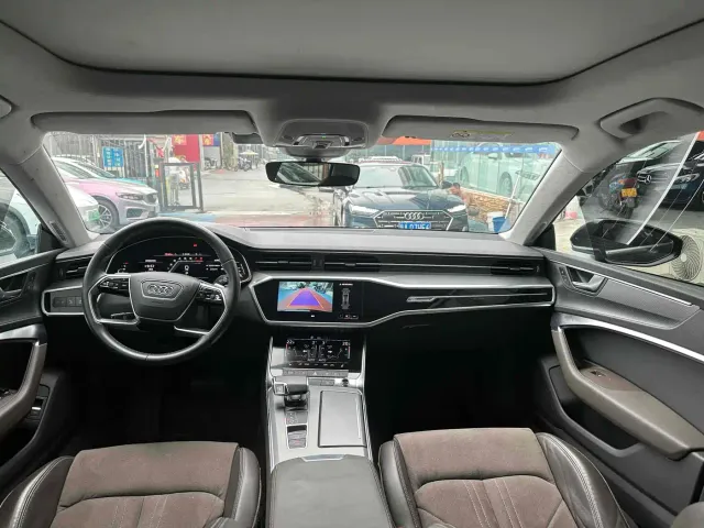 Audi A7L — Фото автомобиля 8