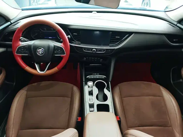 Buick Regal — Фото автомобиля 9