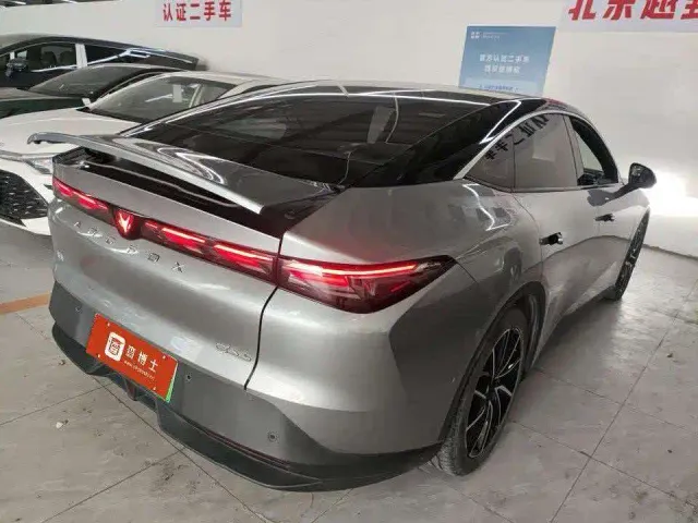 Arcfox Alpha S5 — Фото автомобиля 3