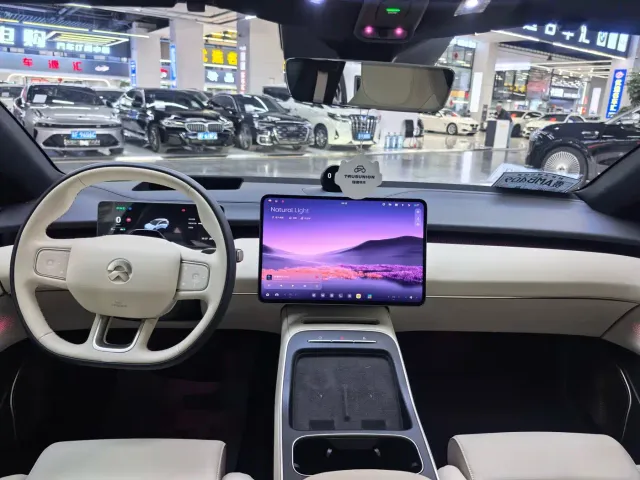 Nio ET5 Touring — Фото автомобиля 11