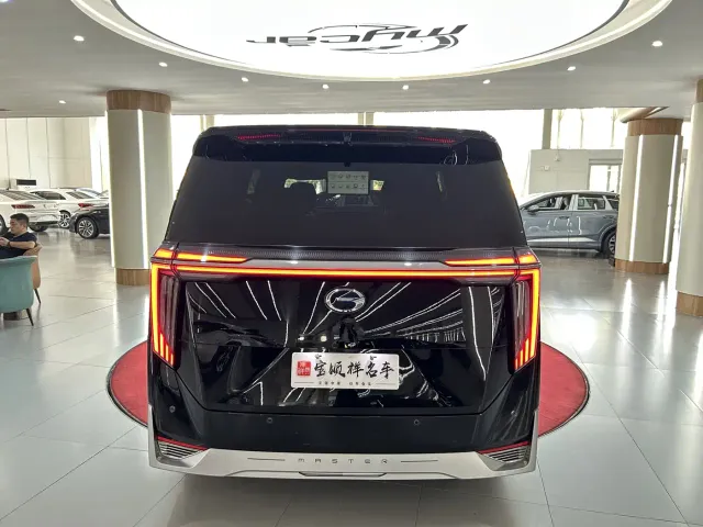 GAC Trumpchi M8 — Фото автомобиля 6