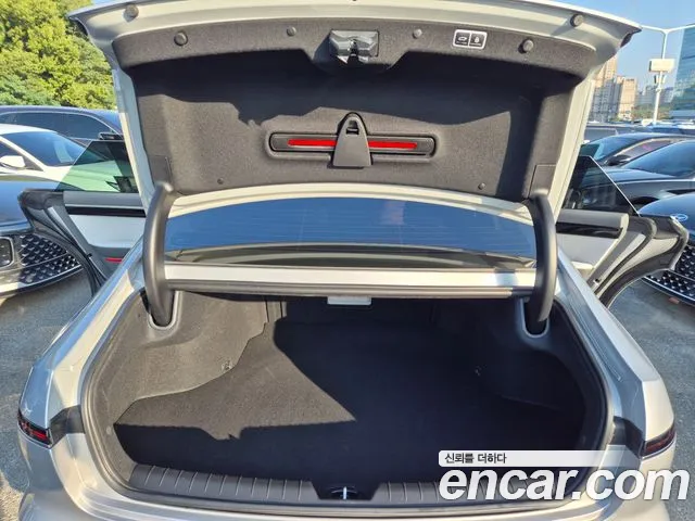 Hyundai Grandeur GN7 — Фото автомобиля 13
