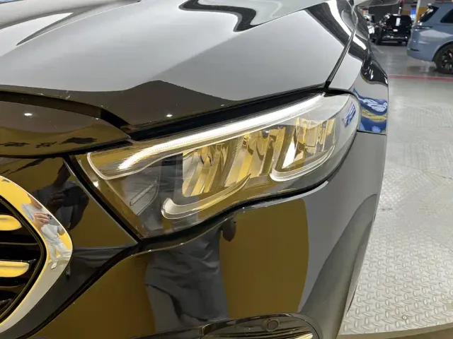 Mercedes-Benz E-Class — Фото автомобиля 7