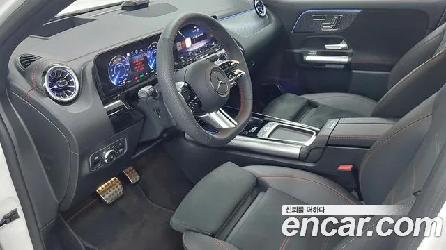 Mercedes-Benz EQA — Фото автомобиля 13