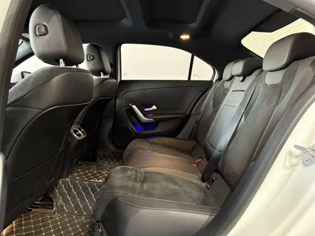 Mercedes-Benz A-Class — Фото автомобиля 21