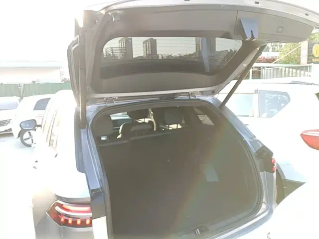 Geely Xingyue L — Фото автомобиля 18