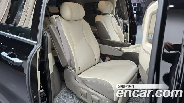 Kia Carnival 4th Gen — Фото автомобиля 17