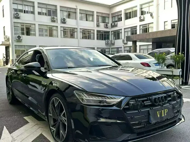 Audi A7L — Фото автомобиля 3
