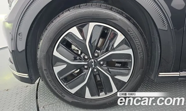 Kia EV6 — Фото автомобиля 5
