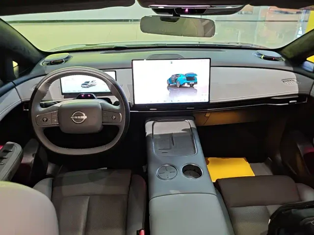 Nissan N7 — Фото автомобиля 9