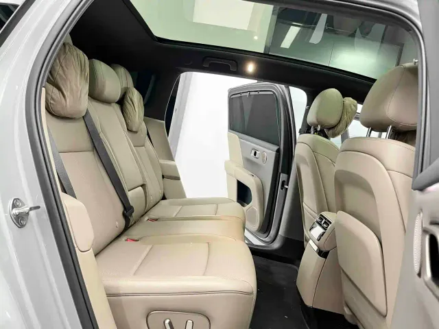 Li Auto i6 — Фото автомобиля 6