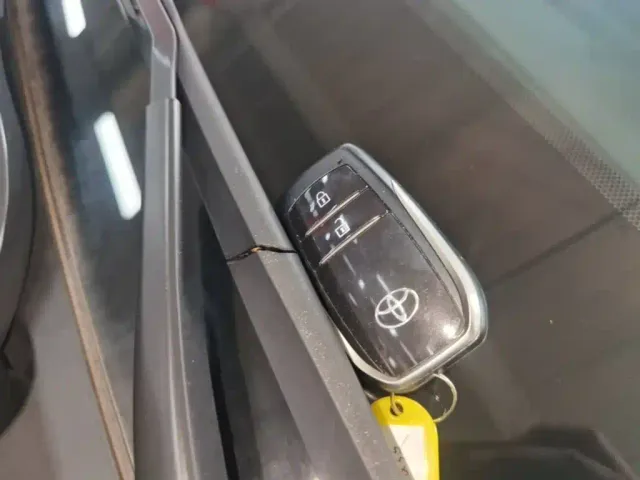 Toyota Harrier — Фото автомобиля 8
