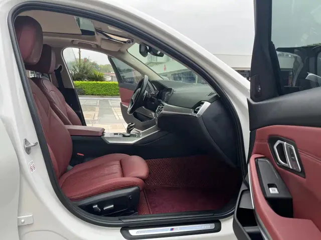 BMW 3 Series — Фото автомобиля 12