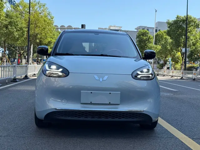 Wuling Bingo — Фото автомобиля 2