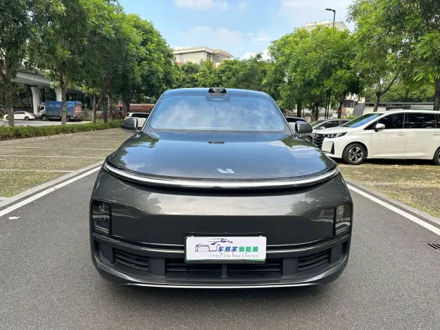 Li Auto L9 — Фото автомобиля 2