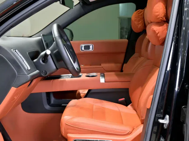 Li Auto L7 — Фото автомобиля 7