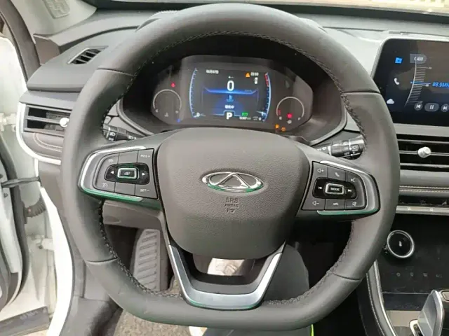 Chery Tiggo 8 — Фото автомобиля 10