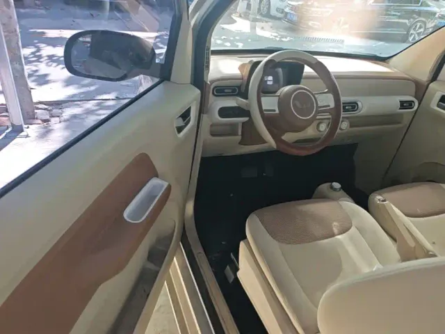 Wuling Hongguang Mini EV — Фото автомобиля 15