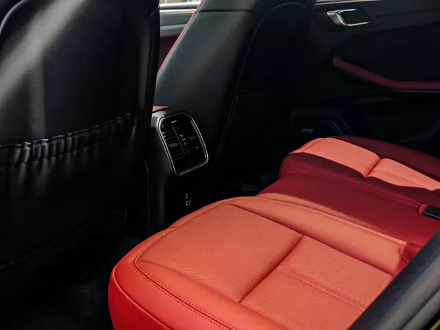 Porsche Macan — Фото автомобиля 16